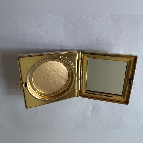 Vintage Estée Lauder ‘America The Beautiful’ Compact - Picture 2 of 13